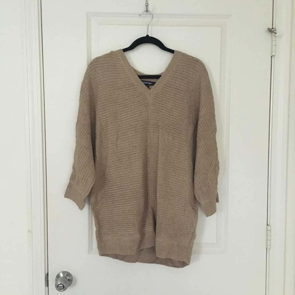 Ellen Tracy Tan V-neck Sweater